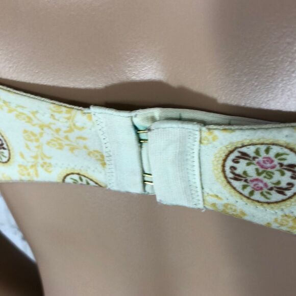 Victoria's Secret Heavily Padded Push Up Bra Cream Floral Print 34DD - Picture 9 of 13